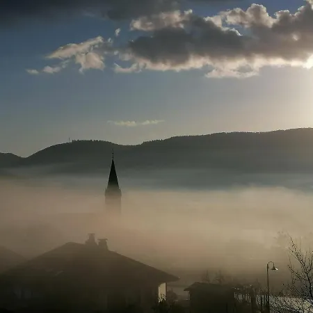 Weingut & Gaestehaus Schumann Apartment Lieser